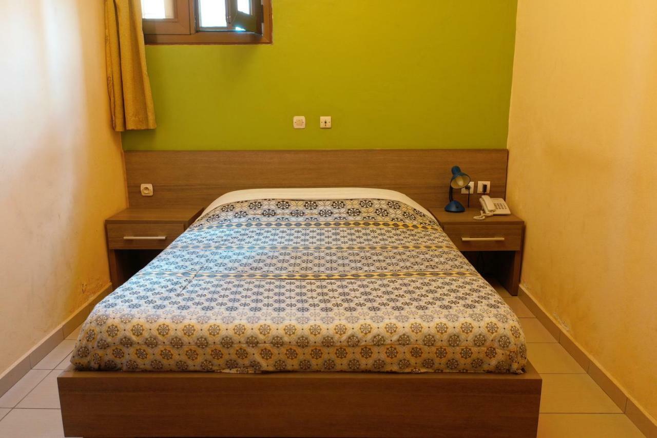 Petit Motel Beijing Αμπιτζάν Εξωτερικό φωτογραφία
